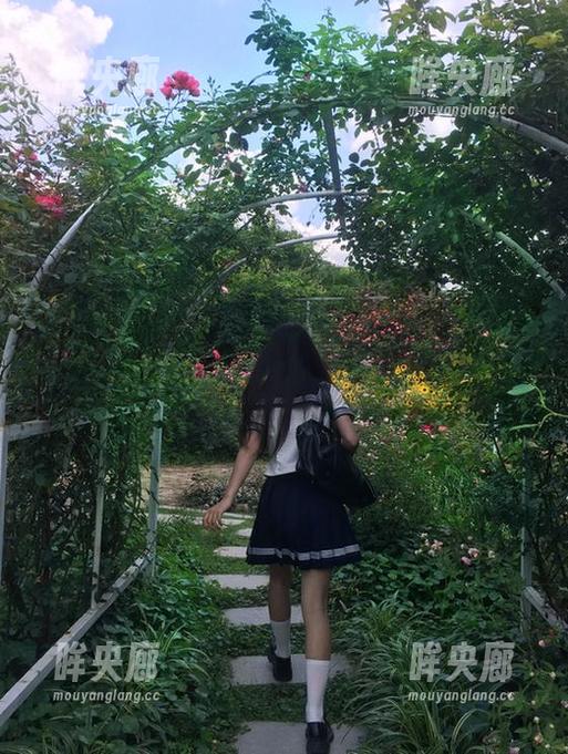 想看热闹？直达www.17，保证你大呼过瘾！