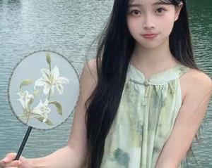 上“51cgfun”网站的我，仿佛成了一名“瓜侦探”。