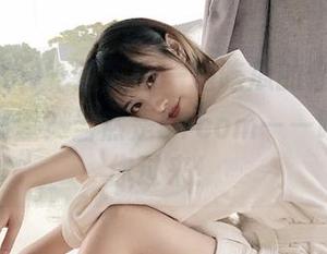 一边刷剧一边吃瓜的你，传送门指向哪里？当然是51com——嘿！等等你过来！