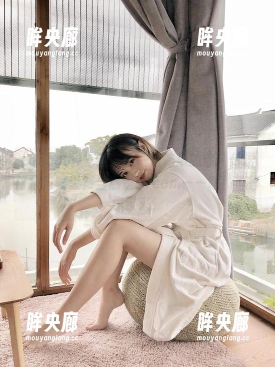 一边刷剧一边吃瓜的你，传送门指向哪里？当然是51com——嘿！等等你过来！