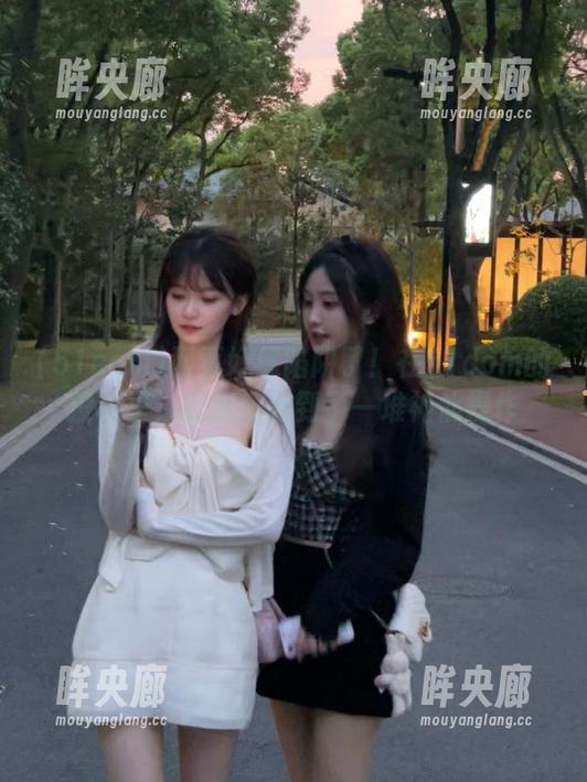网页好像陷阱了！在51com的投稿里，我居然找到了一堆神仙操作