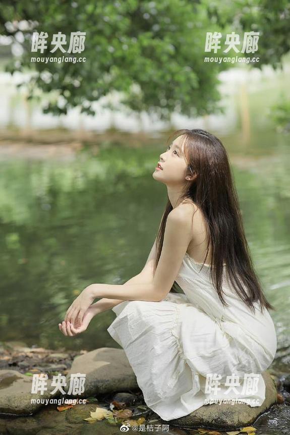 无意间刷到的网页，51吃瓜又让一切变得意外有趣，真有点上瘾呢。
