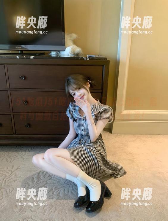 51吃瓜 51吃瓜app今日核心功能:黑料与幽默自拍,随时为你摇曳生姿!