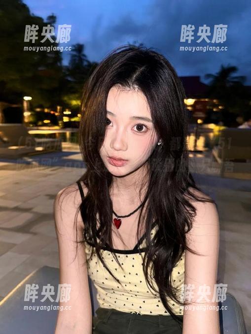 今日份的吃瓜，都是在“51吃瓜网”app上过的，不谈别的，只聊吾爱。