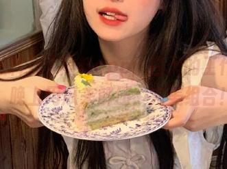 51黑料app：白天的工作压力，晚上用瓜来解压，完美组合！