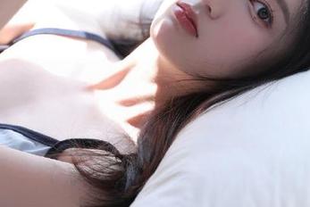 在线“91吃瓜”网页，假装不在意其实早已被瓜吸引得走不动道。