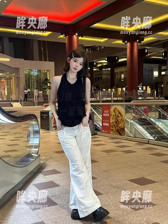 瞧，91吃瓜中心苹果版，跟着我的脚步一波波吃瓜，收心又收瓜的完美调配！