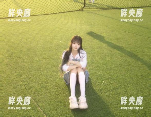 被“www.17”app刷屏了，这瓜真不可思议，我怀疑桌子底下还有没吃到的