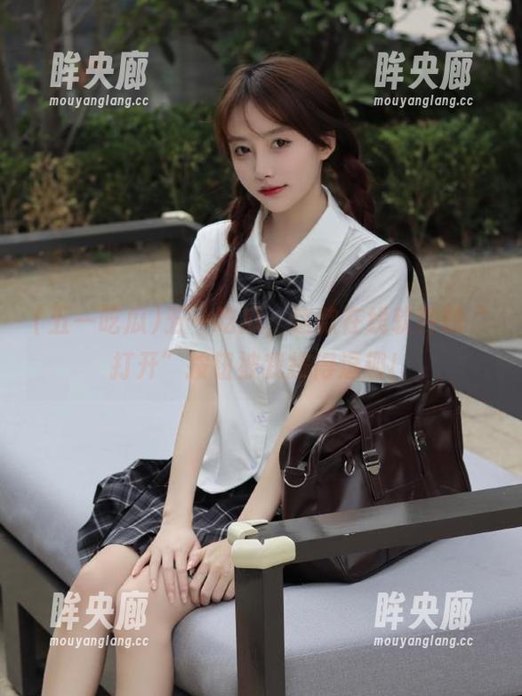 五一吃瓜 五一吃瓜,这款在线软件的“打开”按钮被我按得逗趣!