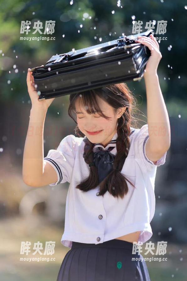 今日吃瓜如约发布，今天的八卦我可是先知道的！