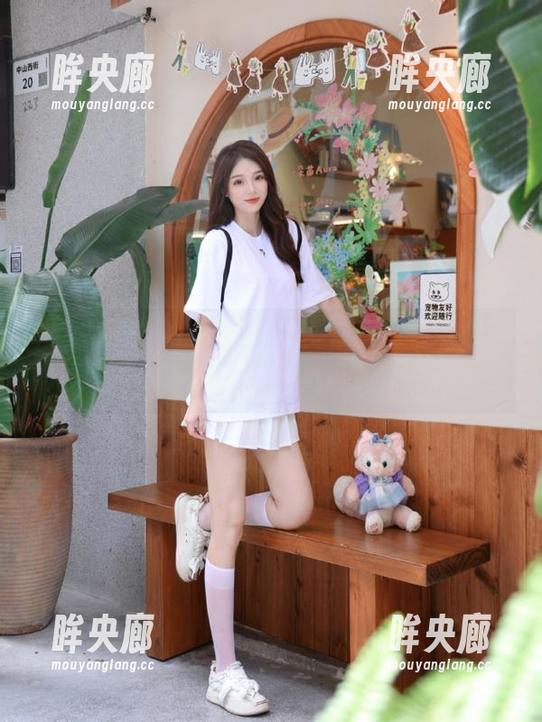 下载指南在首页，吃瓜网带你飞跃感情漩涡！