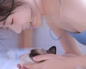 今天在吾爱吃瓜入口看了点网爆料，心情有点微妙，是高兴还是无奈呢？