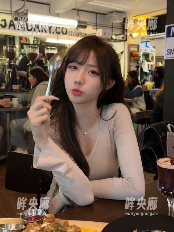 登录扒哥黑料，今天的下载量又让人眼前一亮，好想加点热辣的！
