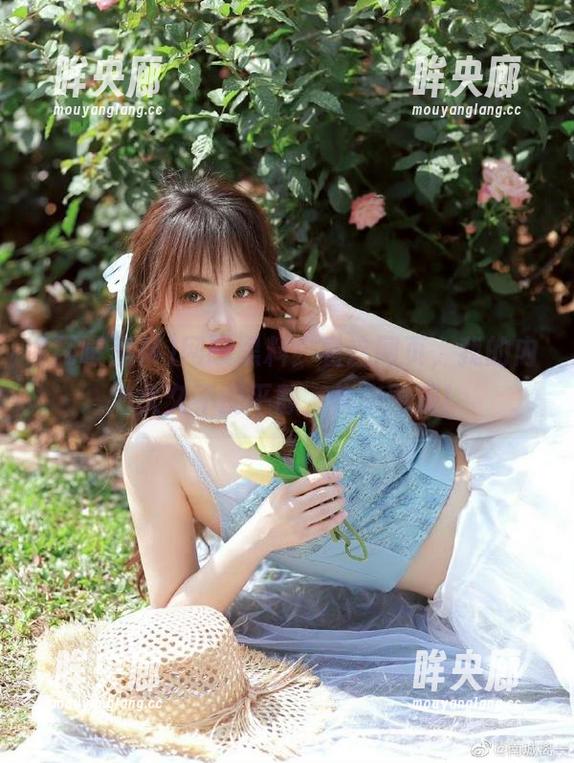 网曝黑料：看这网页，我的内心久久不能平静，快来围观！