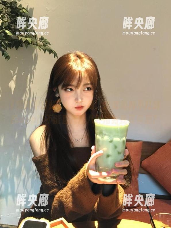 永久在线，这款黑料不打烊的app能不能直接把八卦插到我耳朵里？