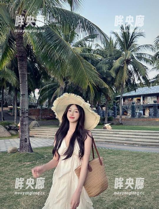 等了半天的瓜，在黑料不打烊官网上却变得不那么香了，有点失望哦！
