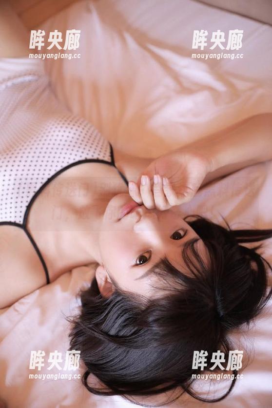 别犹豫，登录这扇黑料传送门，放飞你的吃瓜好奇心吧！