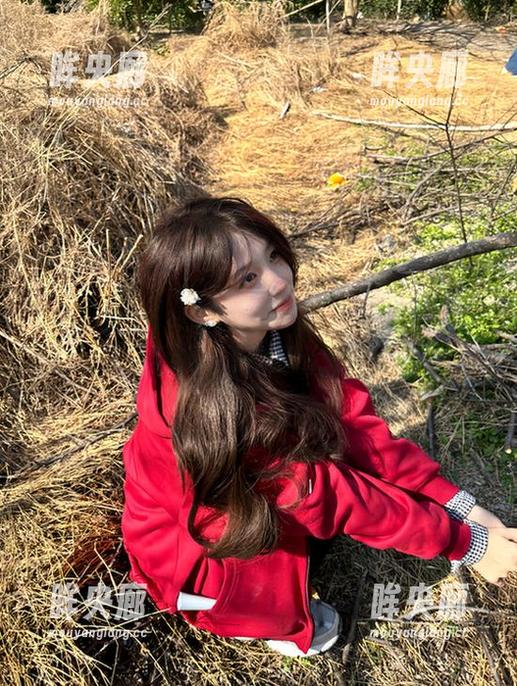免费黑料网导航，今天的瓜又甜又咸，快来搬砖鸭！